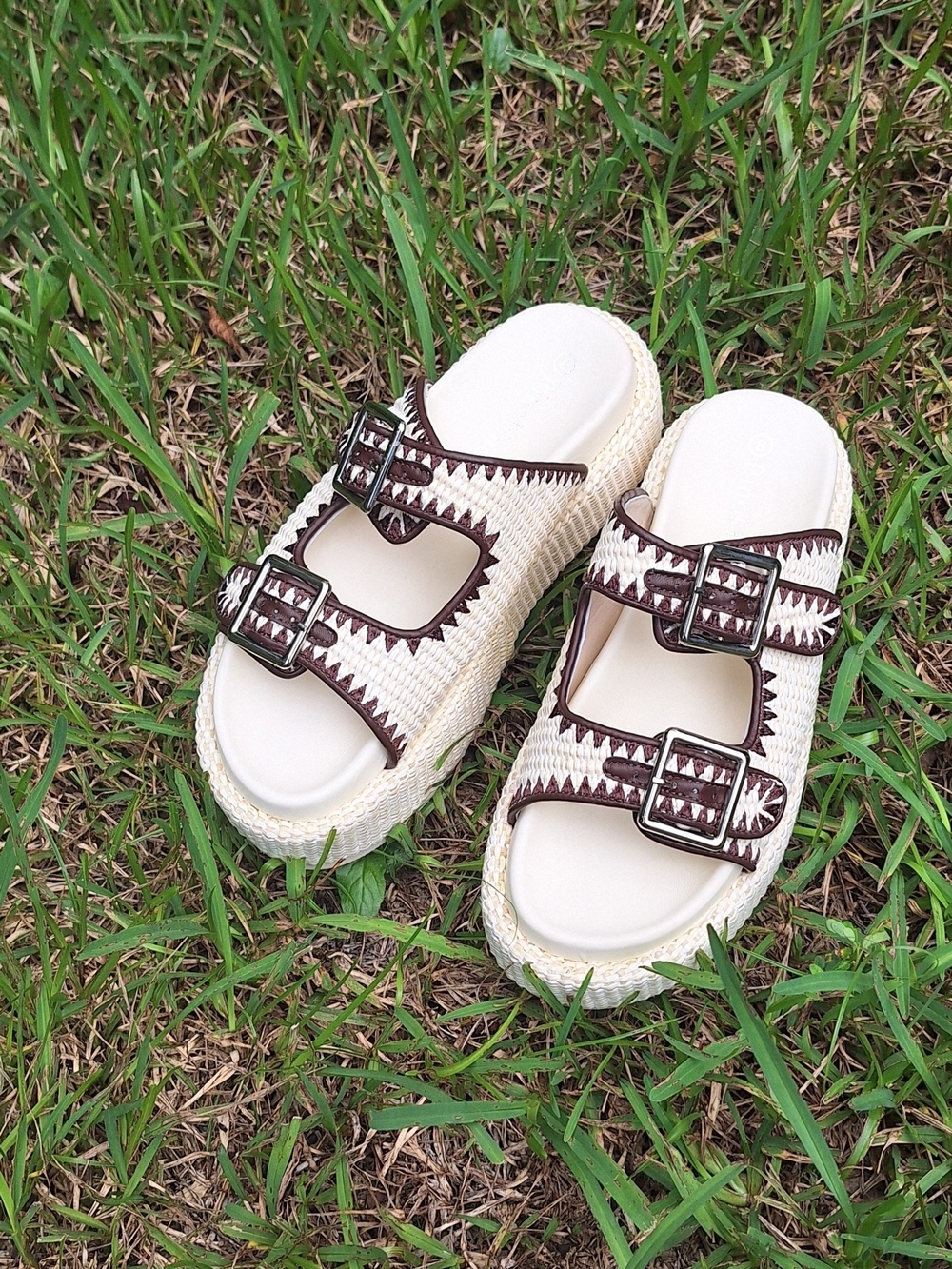 Pinokino Raffia Platform Espadrille Buckle Sandals in Cream & Brown. Like New